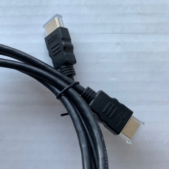 [Free If You Bundle $20+] High Speed HDMI Cable With Ethernet, NWOT - Picture 3 of 3